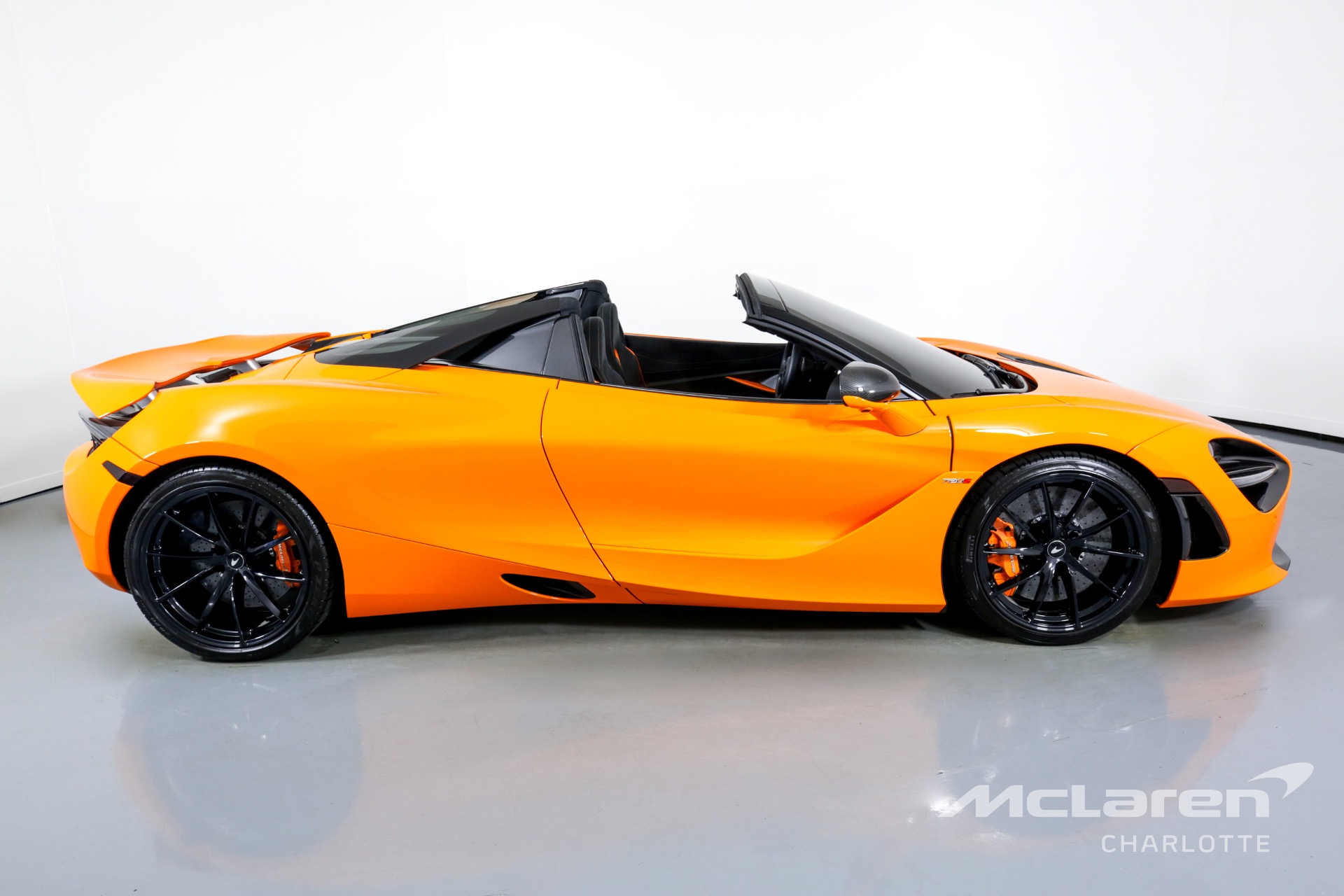 Used 2021 McLaren 720S Spider Performance | Charlotte, NC