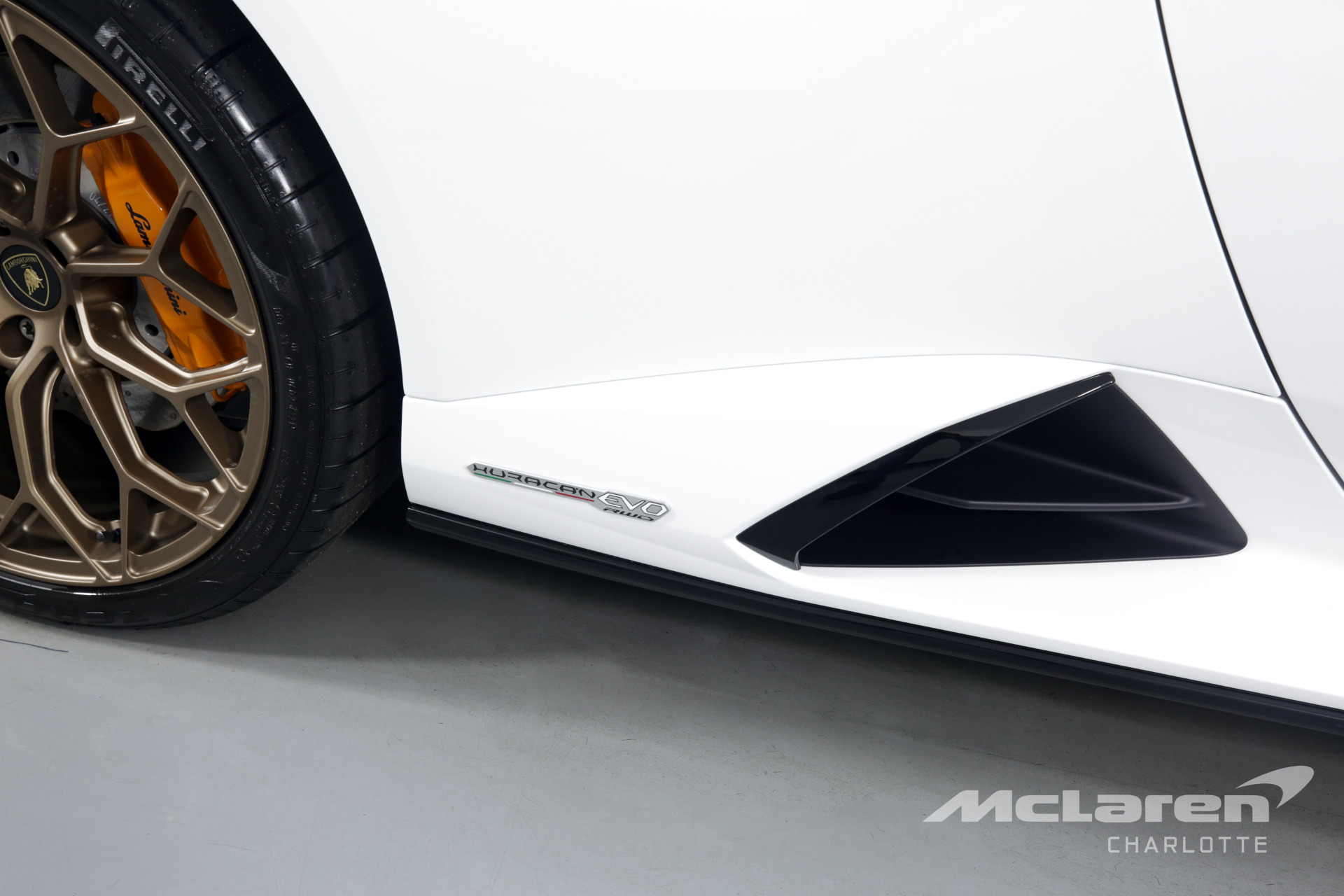 Used 2021 LAMBORGHINI HURACAN EVO | Charlotte, NC