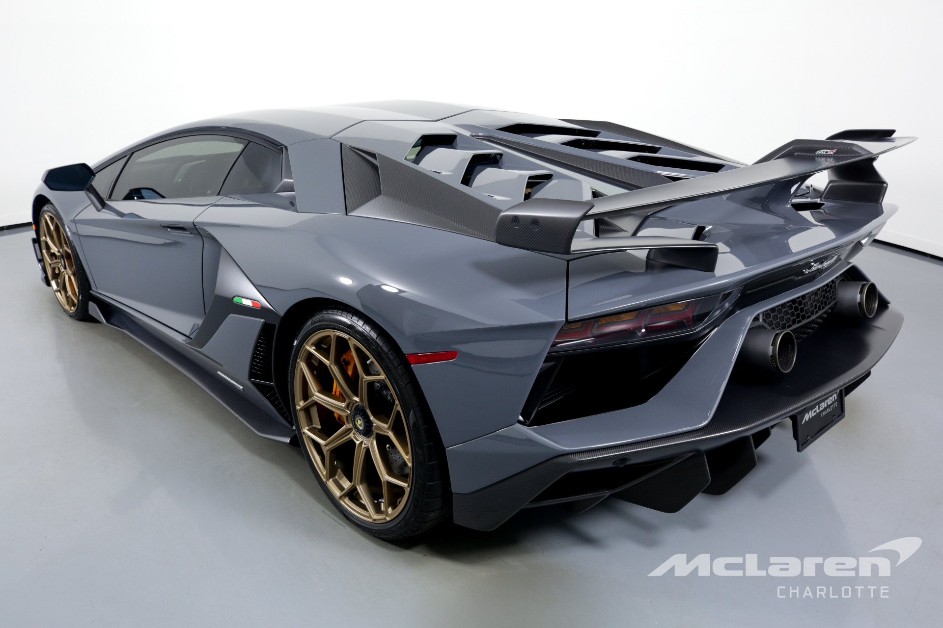 Used 2019 LAMBORGHINI AVENTADOR SVJ | Charlotte, NC