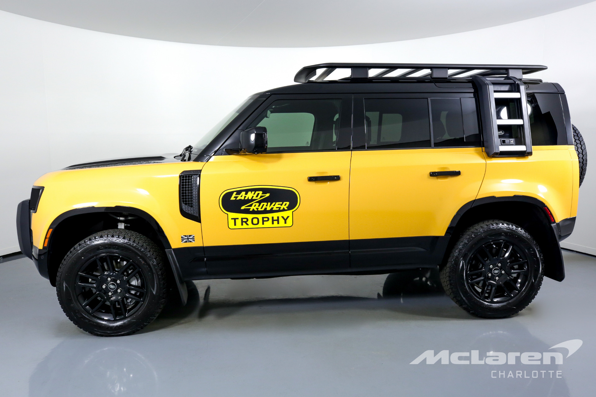 Used 2022 Land Rover Defender 110 X-Dynamic SE | Charlotte, NC