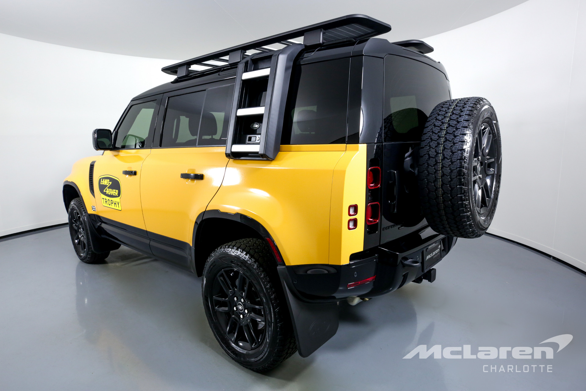 Used 2022 Land Rover Defender 110 X-Dynamic SE | Charlotte, NC