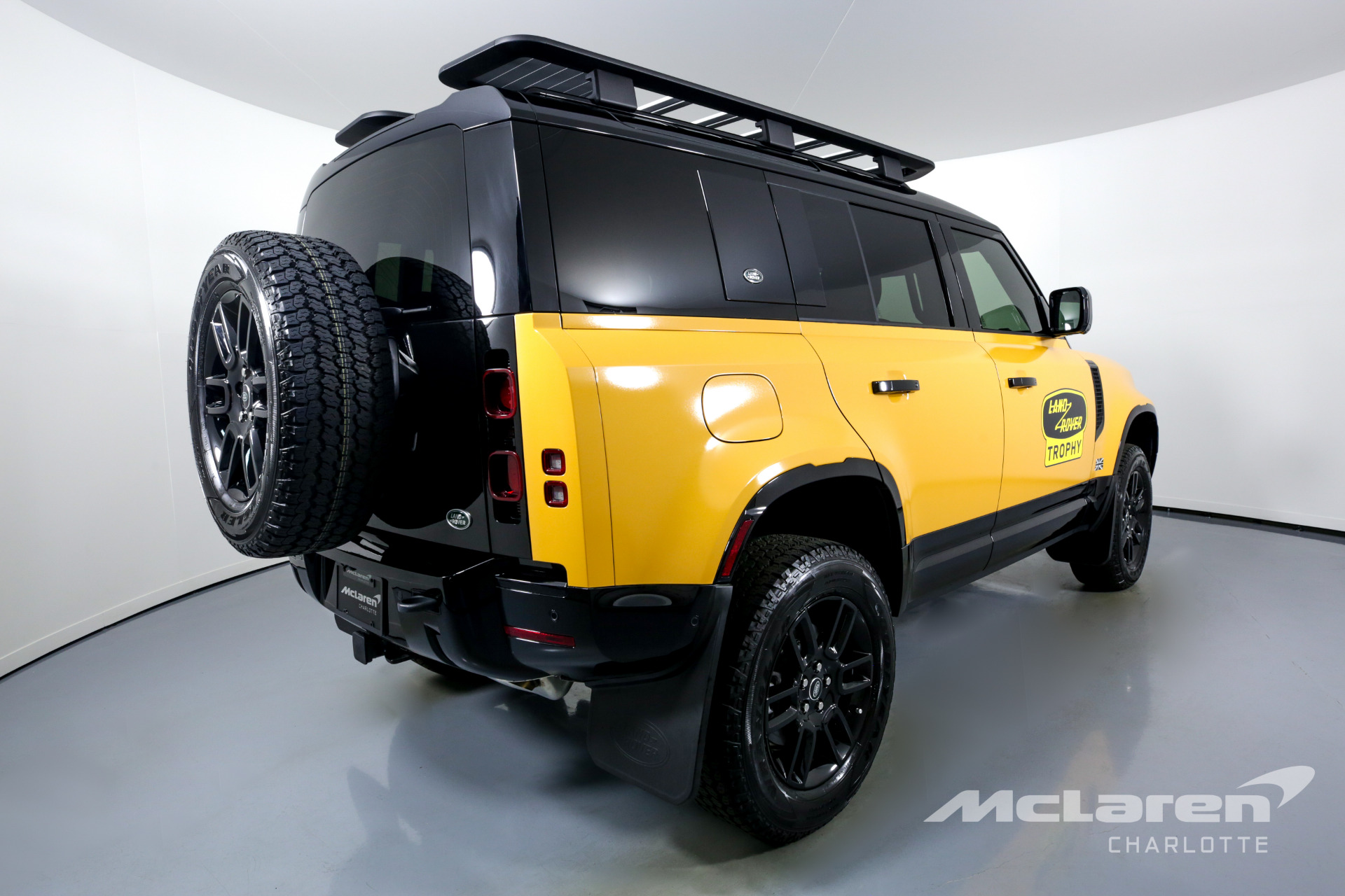 Used 2022 Land Rover Defender 110 X-Dynamic SE | Charlotte, NC