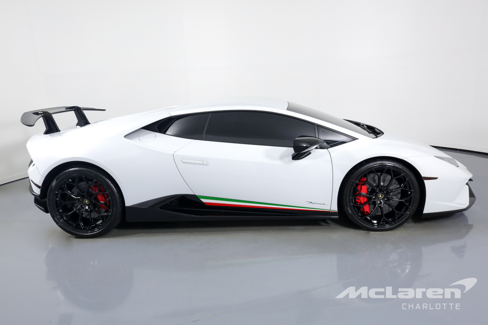 Used 2018 Lamborghini Huracan LP 640-4 Performante | Charlotte, NC