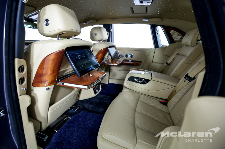 Used-2019-Rolls-Royce-Phantom-BLACK-EDITION