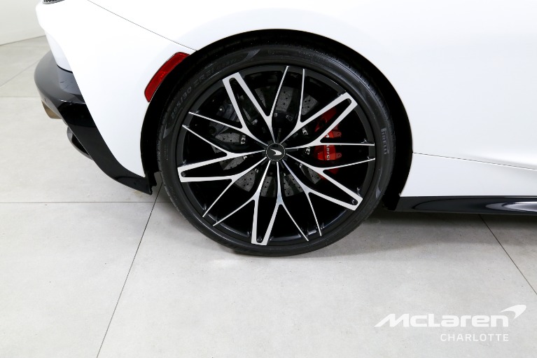 Used-2022-MCLAREN-GT-LUXE