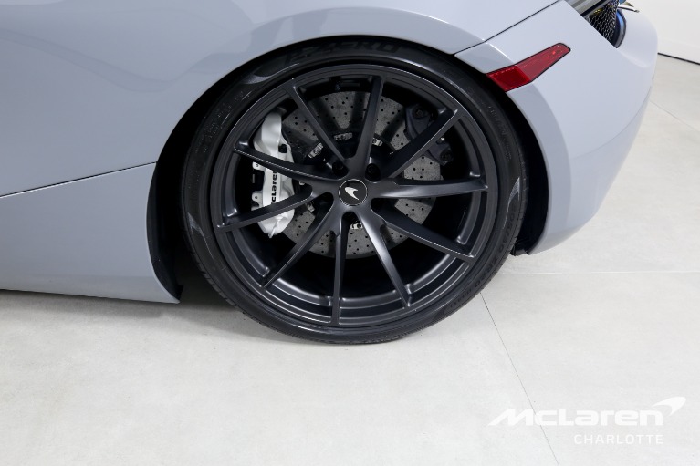 Used-2022-MCLAREN-720S-SPIDER-PERFORMANCE