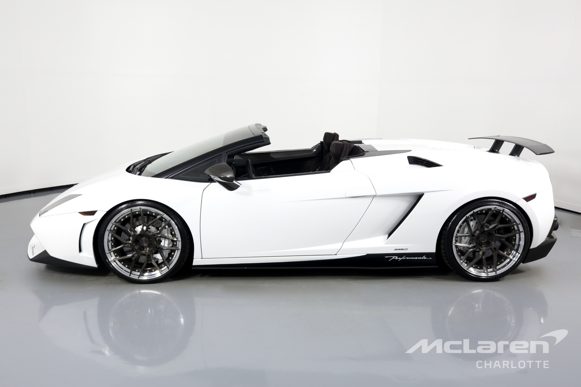 Used 2011 Lamborghini Gallardo LP 570-4 Spyder Performante | Charlotte, NC