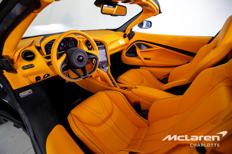 Used-2022-McLaren-720S-Spider-Performance