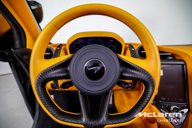 Used-2022-McLaren-720S-Spider-Performance