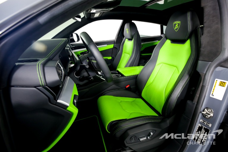 Used-2021-Lamborghini-Urus