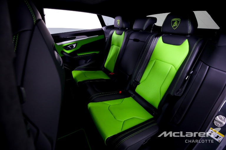 Used-2021-Lamborghini-Urus