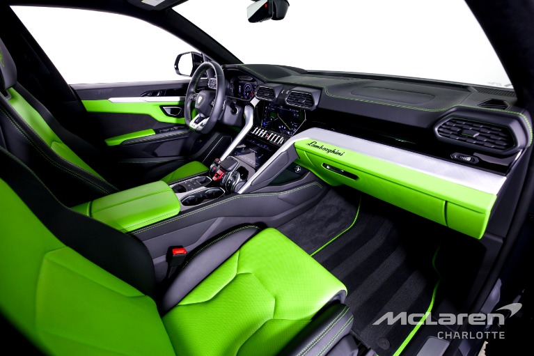 Used-2021-Lamborghini-Urus