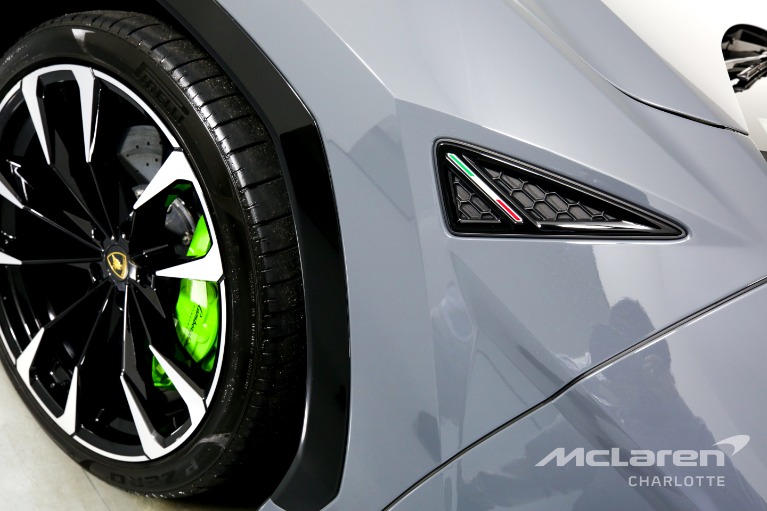 Used-2021-Lamborghini-Urus