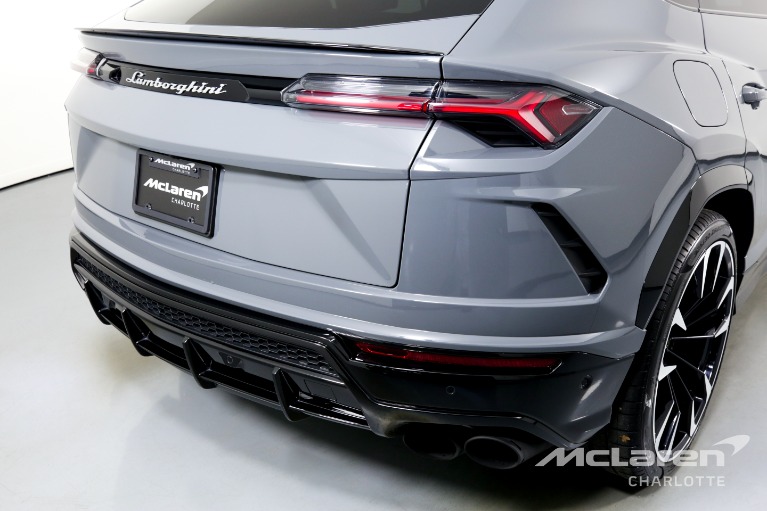 Used-2021-Lamborghini-Urus