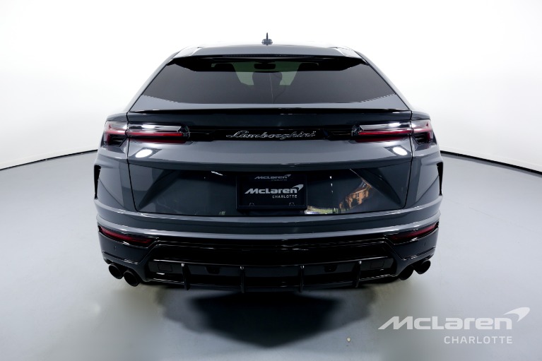 Used-2021-Lamborghini-Urus
