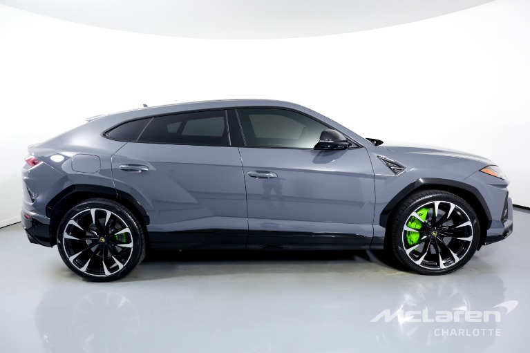 Used-2021-Lamborghini-Urus