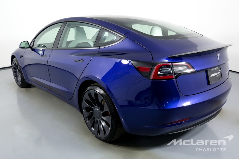 Used-2021-Tesla-Model-3-Performance