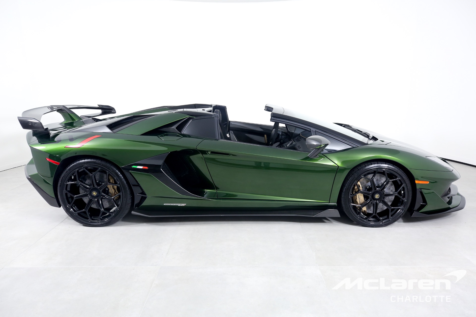 Used 2021 LAMBORGHINI Aventador SVJ | Charlotte, NC