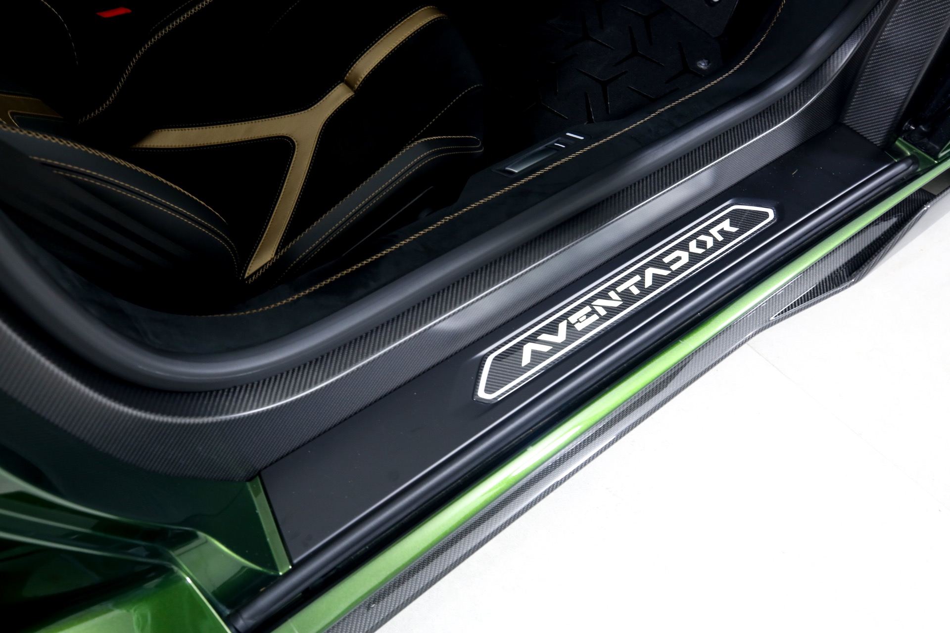 Used 2021 LAMBORGHINI Aventador SVJ | Charlotte, NC