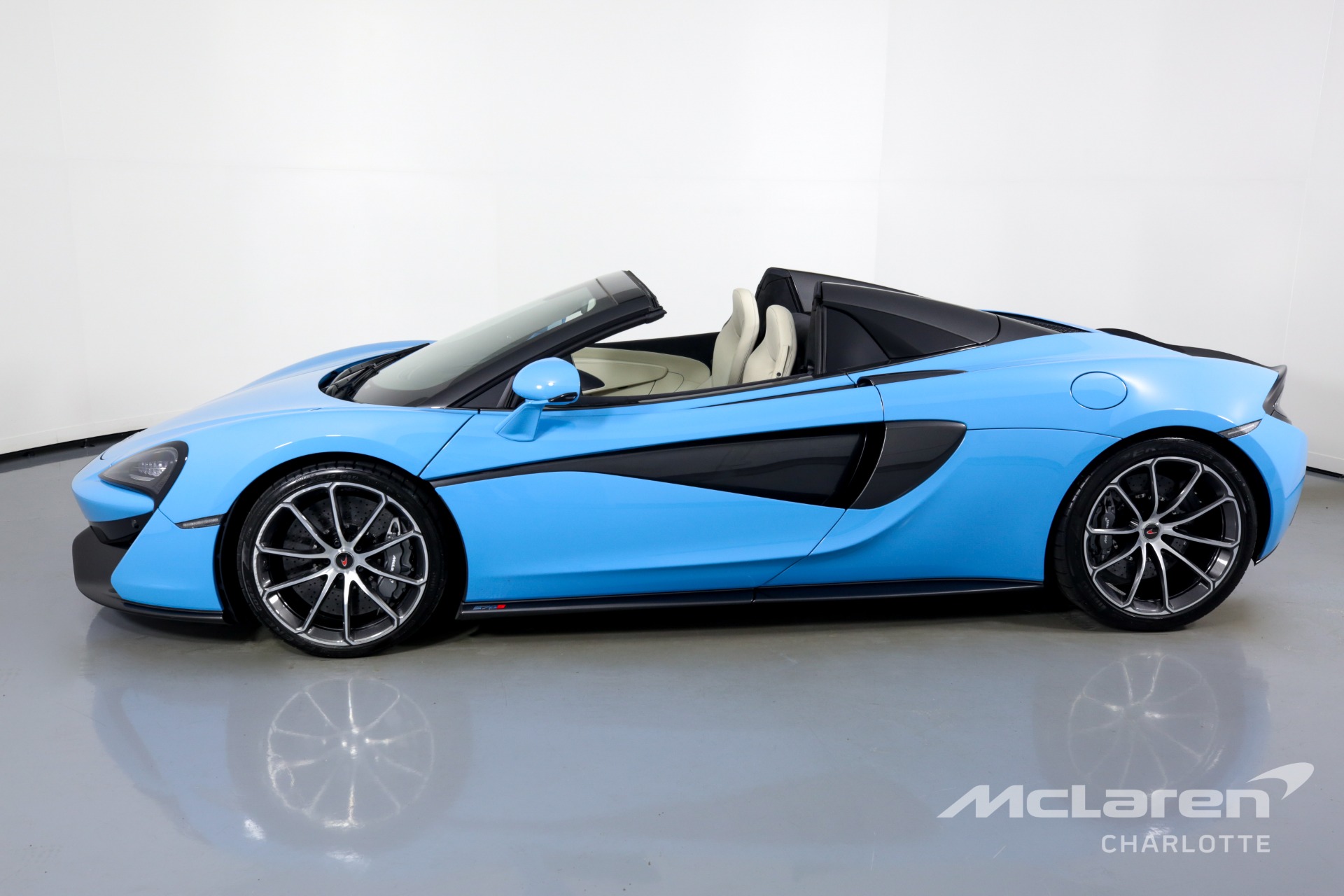 Used 2018 McLaren 570S Spider | Charlotte, NC