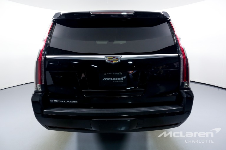 Used-2020-Cadillac-Escalade-ESV-Luxury