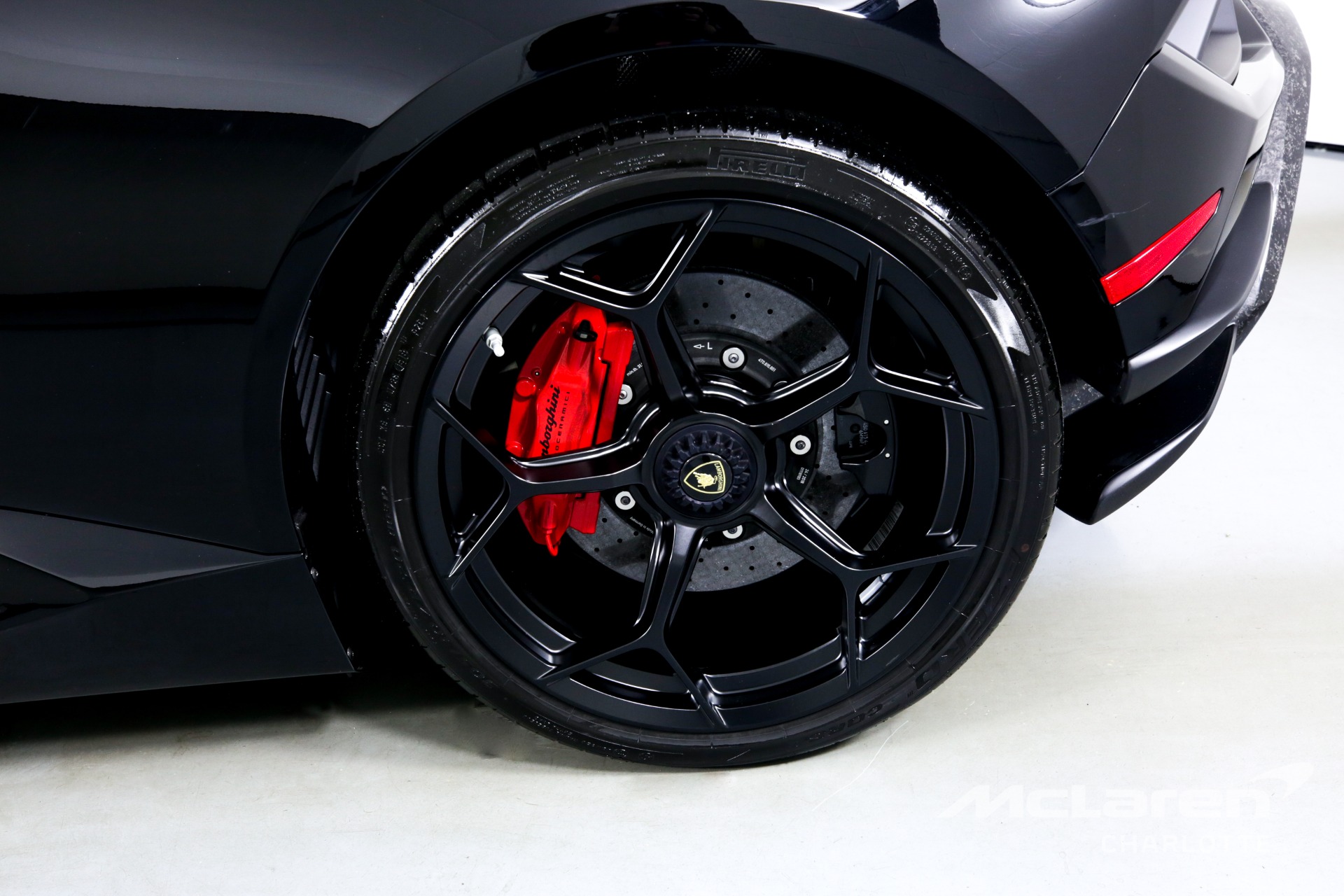 Used 2018 Lamborghini Huracan LP 640-4 Performante Spyder | Charlotte, NC