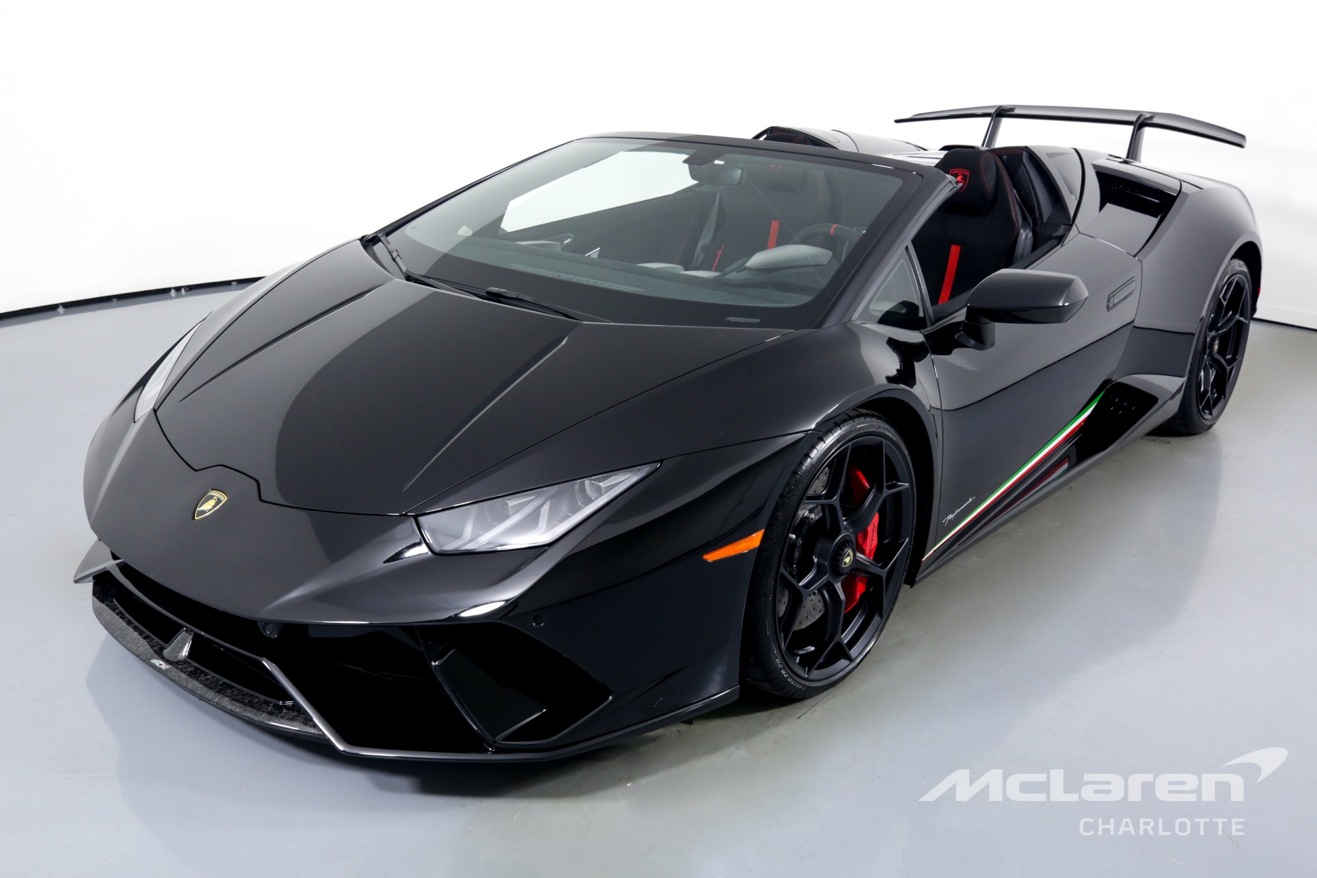 Used 2018 Lamborghini Huracan LP 640-4 Performante Spyder | Charlotte, NC