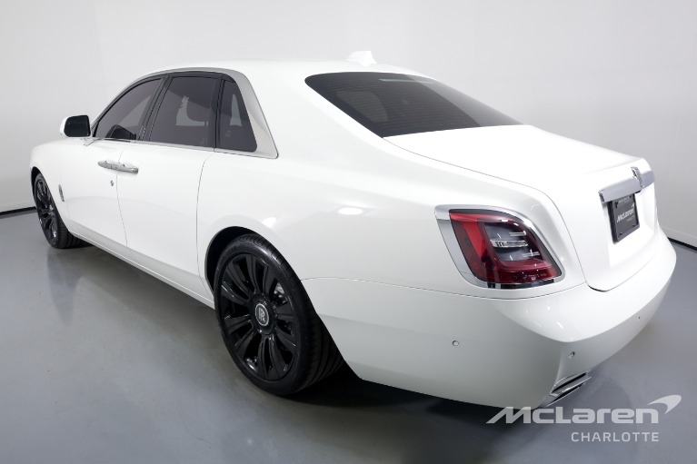 Used-2022-Rolls-Royce-Ghost
