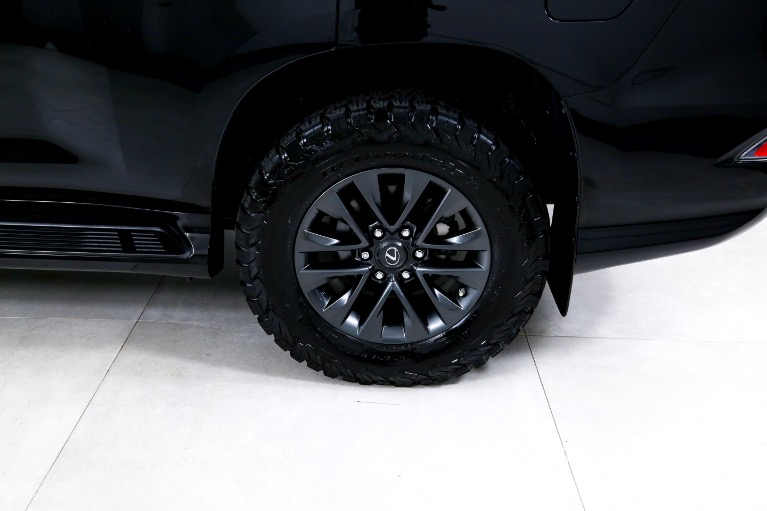 Used-2021-Lexus-GX-460
