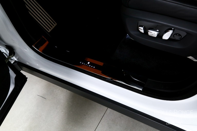 Used-2020-Rolls-Royce-Cullinan