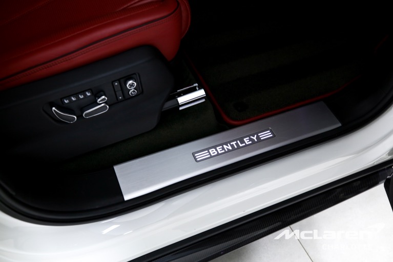 Used-2021-Bentley-Bentayga-V8