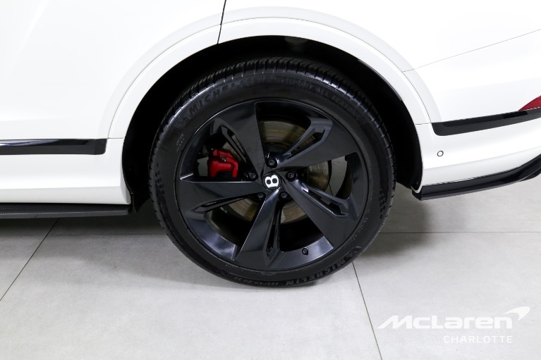 Used-2021-Bentley-Bentayga-V8