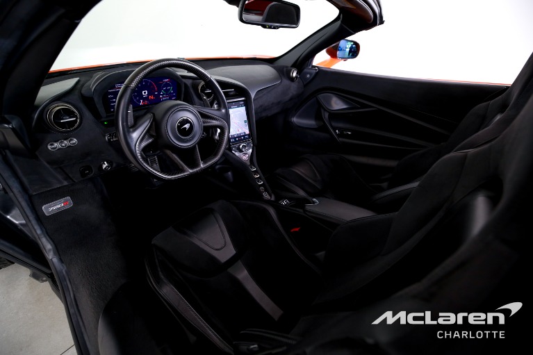 Used-2020-McLaren-720S-Spider-Performance