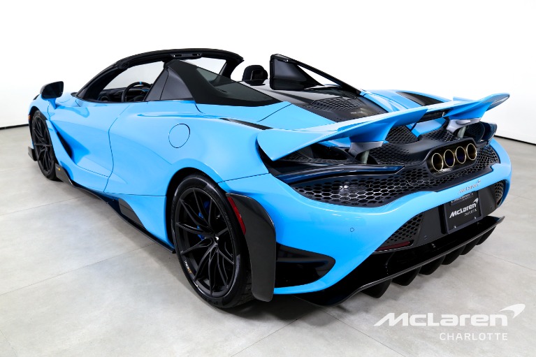Used-2022-MCLAREN-765LT-SPIDER