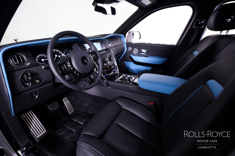 Used-2022-Rolls-Royce-CULLINAN