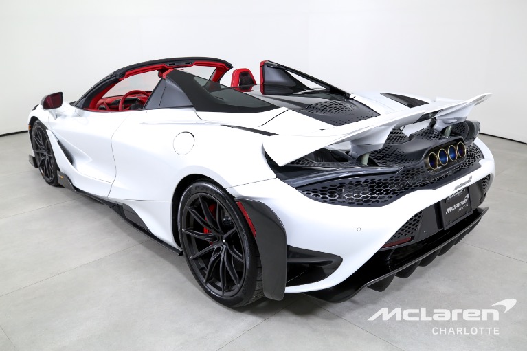 Used-2022-McLaren-765LT-Spider