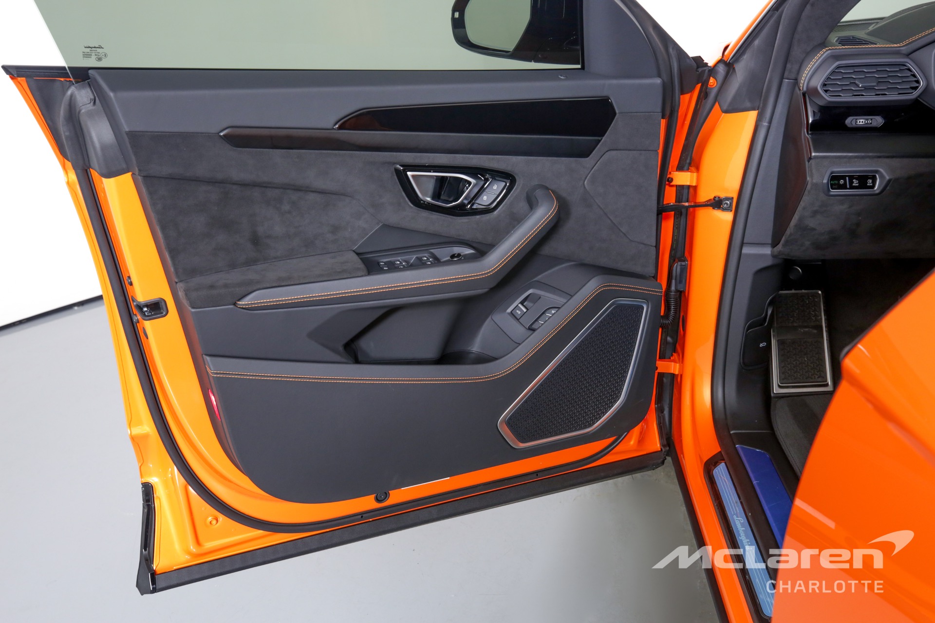 Used 2022 Lamborghini Urus | Charlotte, NC