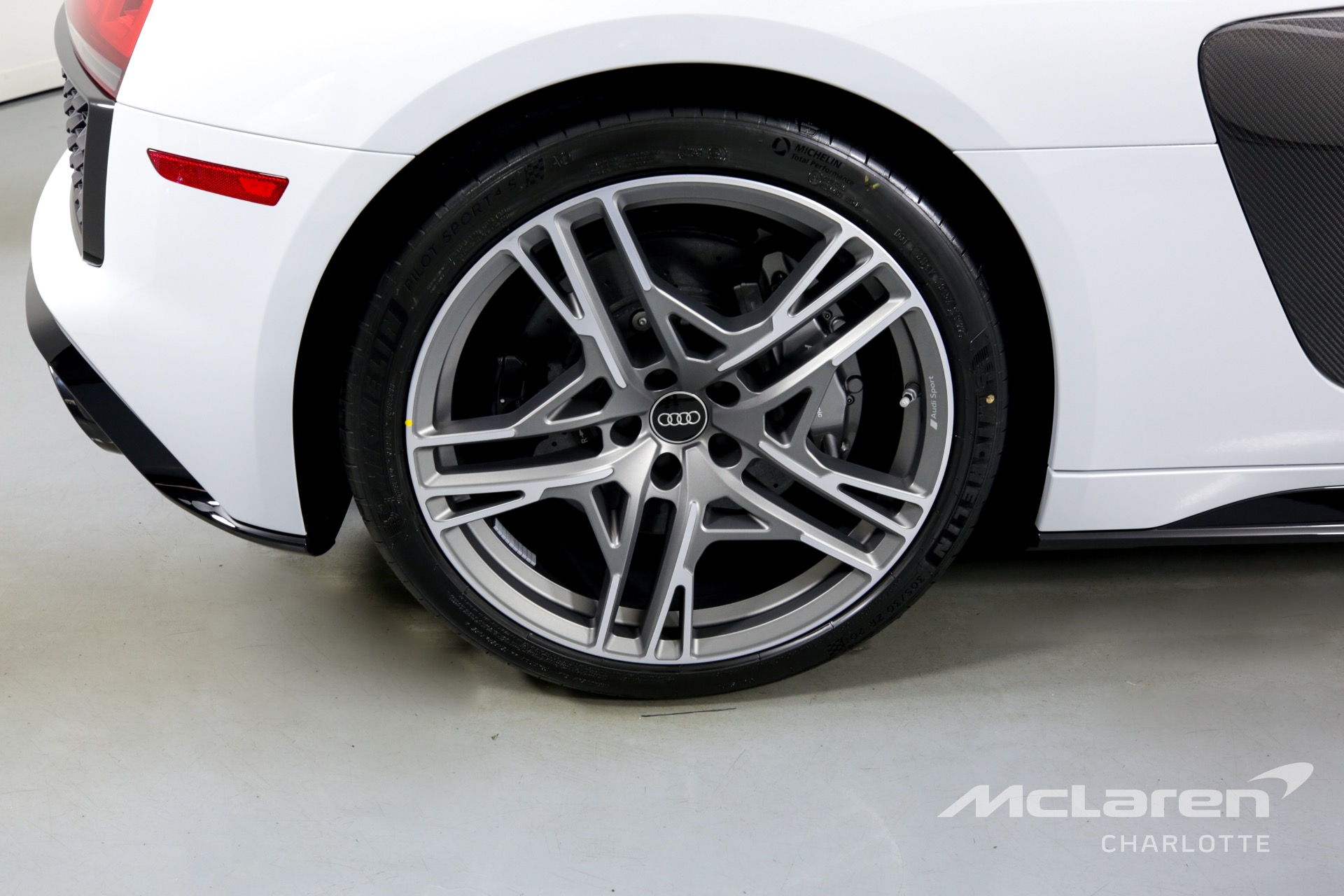Used 2022 Audi R8 5.2 V10 performance Spyder | Charlotte, NC