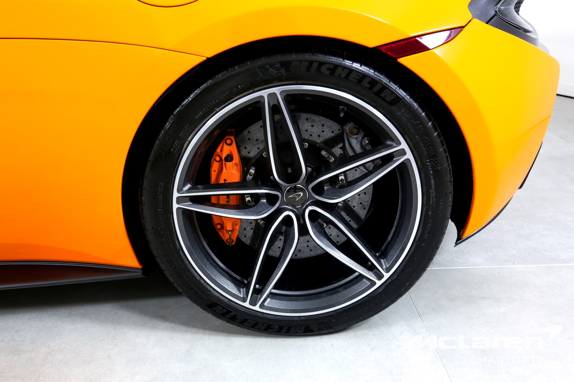 Used 2019 McLaren 570S Spider | Charlotte, NC
