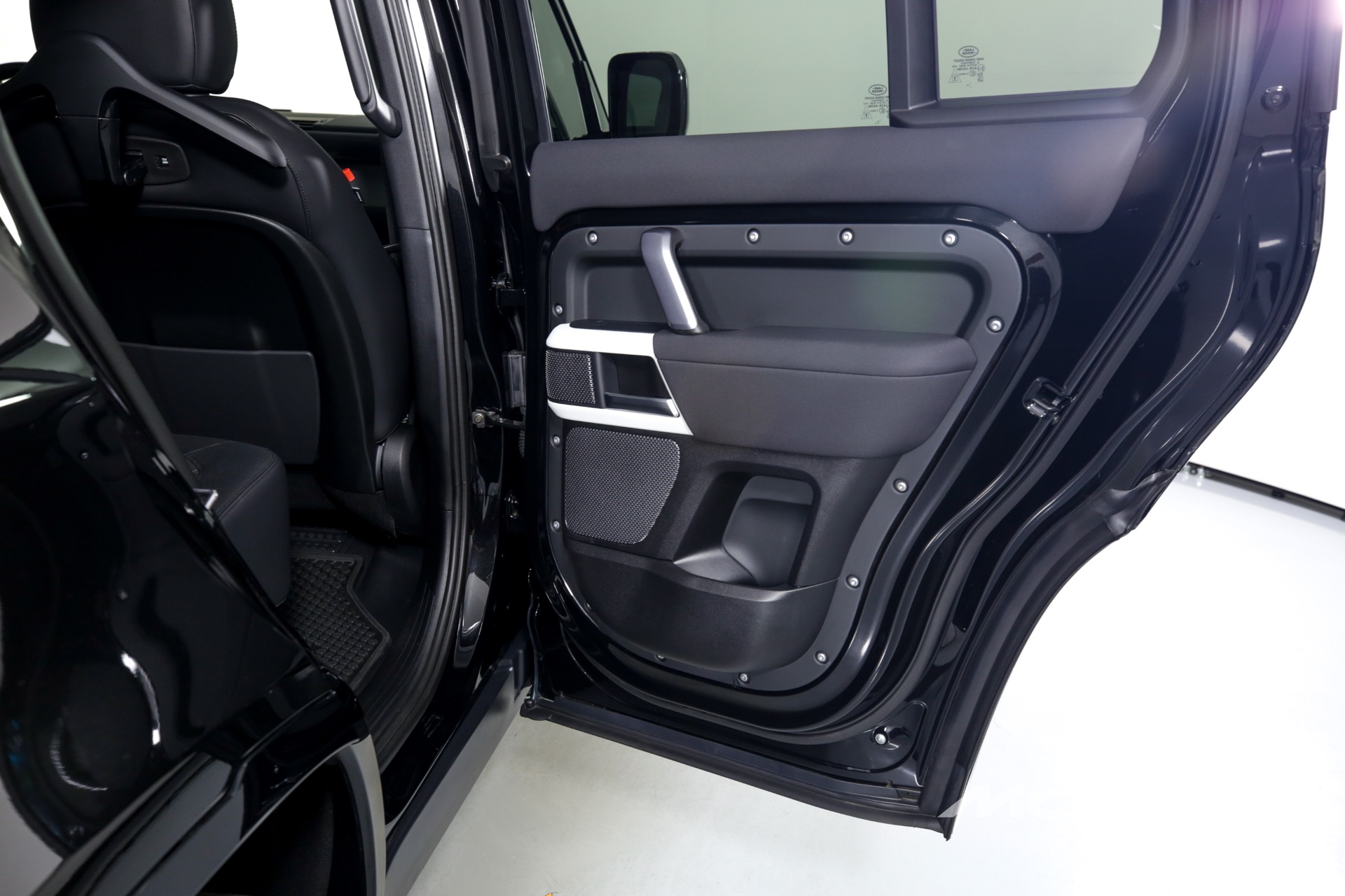 Used 2022 Land Rover Defender 110 X-Dynamic SE | Charlotte, NC