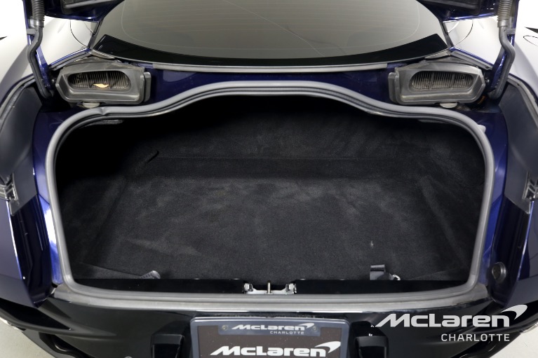 Used-2020-Aston-Martin-DB11-V8