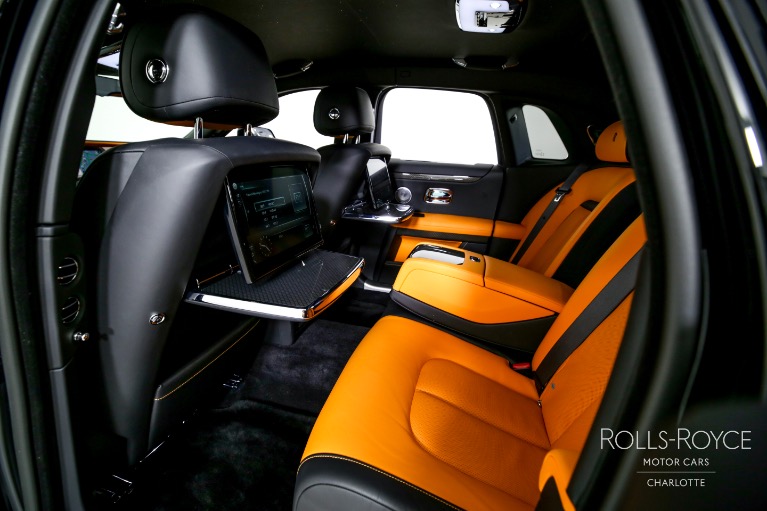 Used-2022-Rolls-Royce-Ghost-Black-Badge