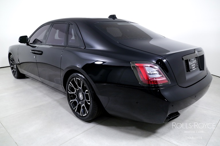 Used-2022-Rolls-Royce-Ghost-Black-Badge