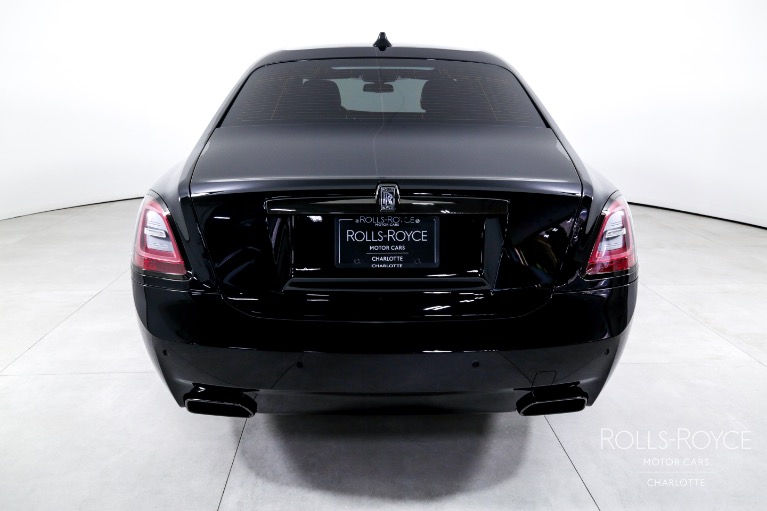 Used-2022-Rolls-Royce-Ghost-Black-Badge