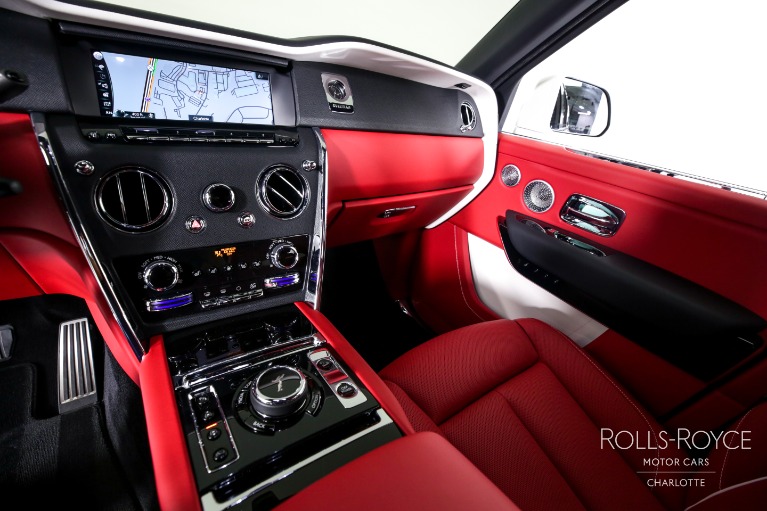 Used-2022-Rolls-Royce-Cullinan