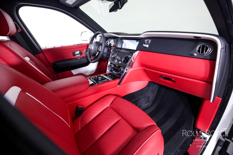 Used-2022-Rolls-Royce-Cullinan