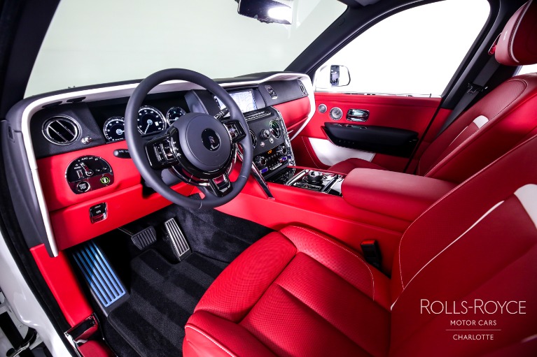 Used-2022-Rolls-Royce-Cullinan