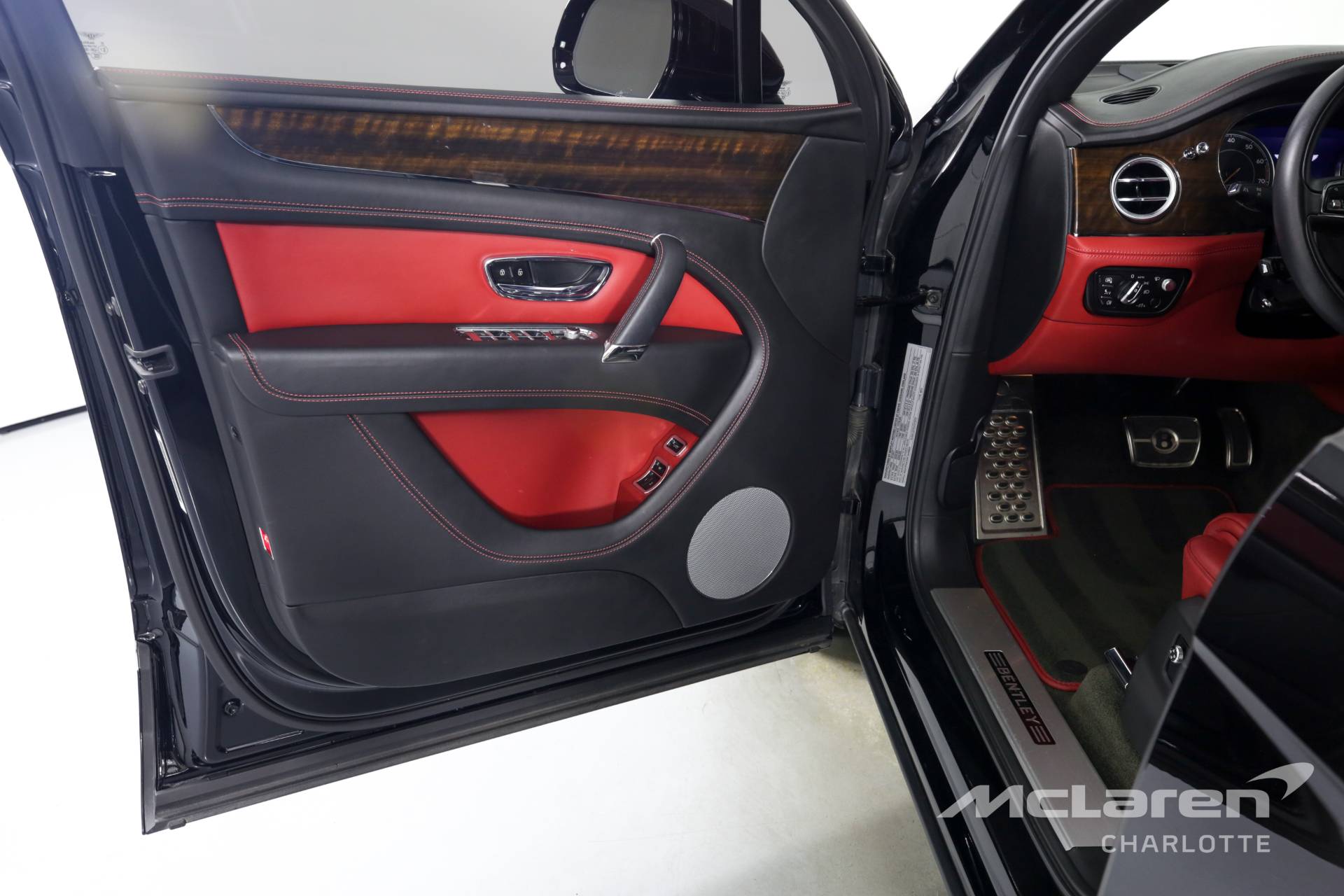 Used 2018 Bentley Bentayga Onyx Edition | Charlotte, NC