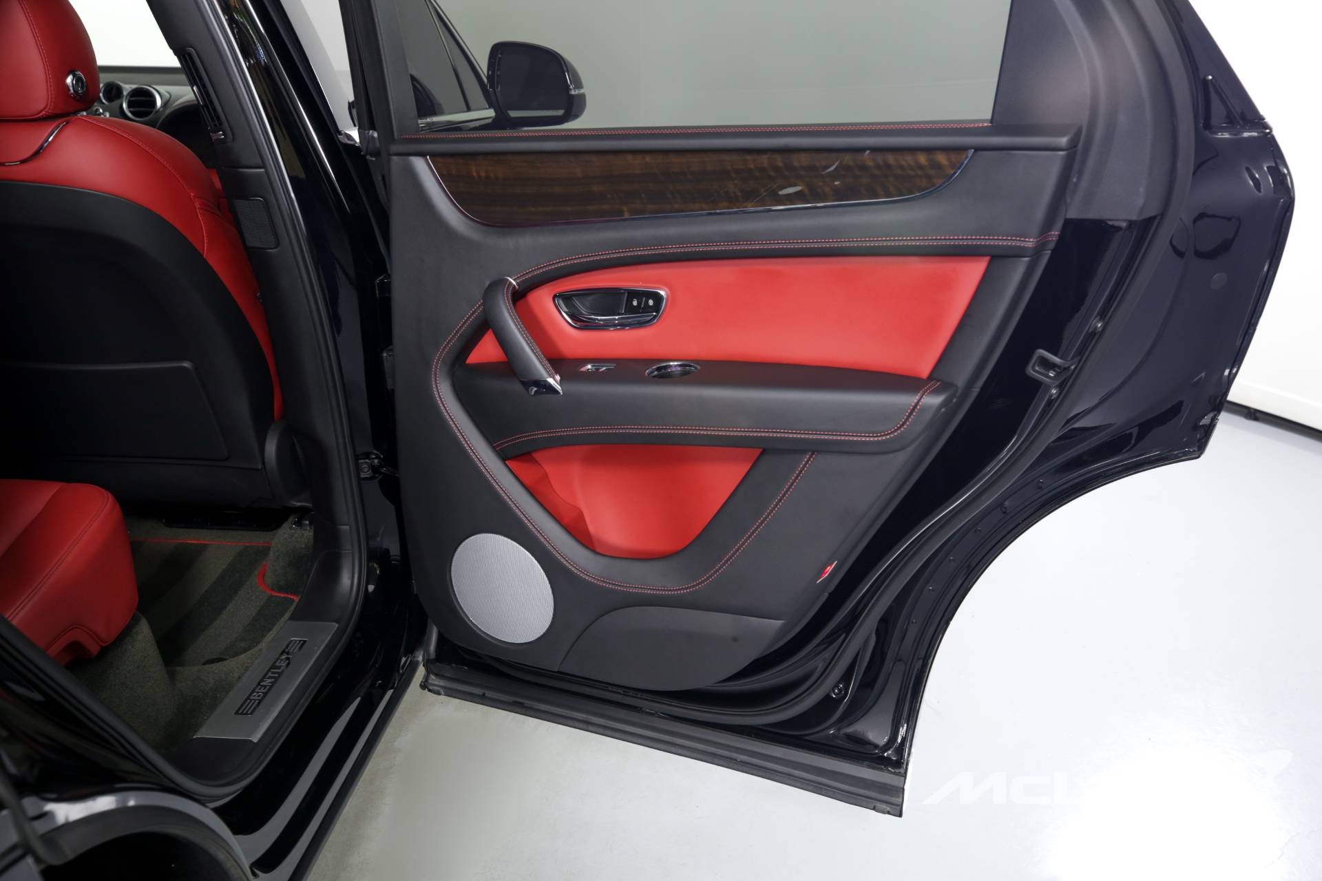 Used 2018 Bentley Bentayga Onyx Edition | Charlotte, NC