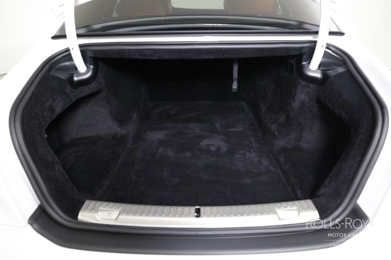 Used-2021-Rolls-Royce-Ghost